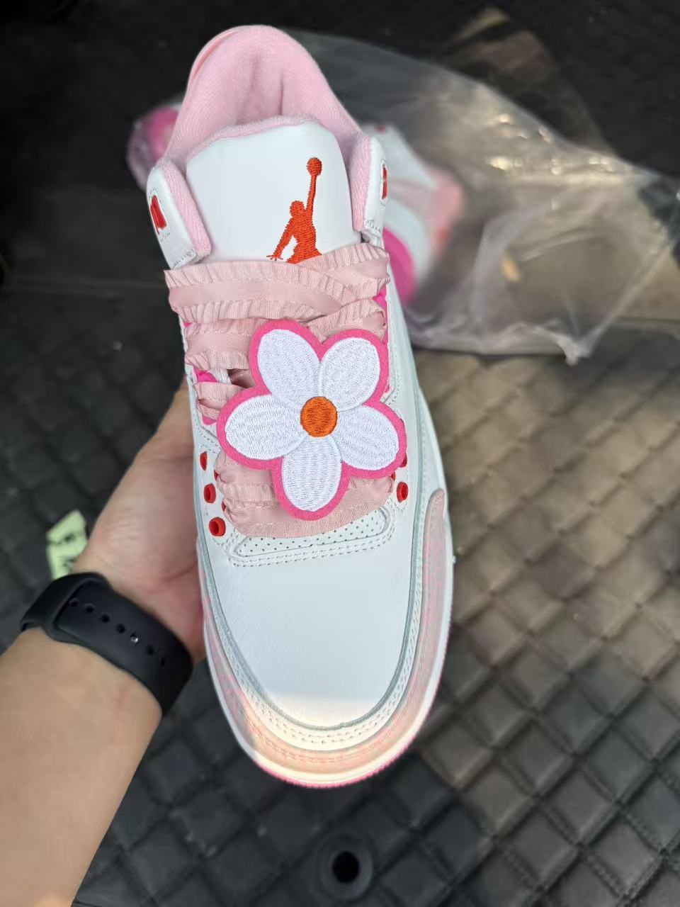 Women’s Air Jordan 3 Retro “Pearl Pink”