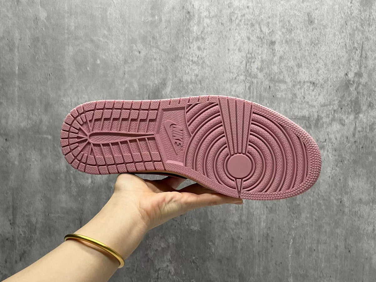 Travis Scott x Air Jordan 1 Retro Low OG SP “Reverse Mocha”
