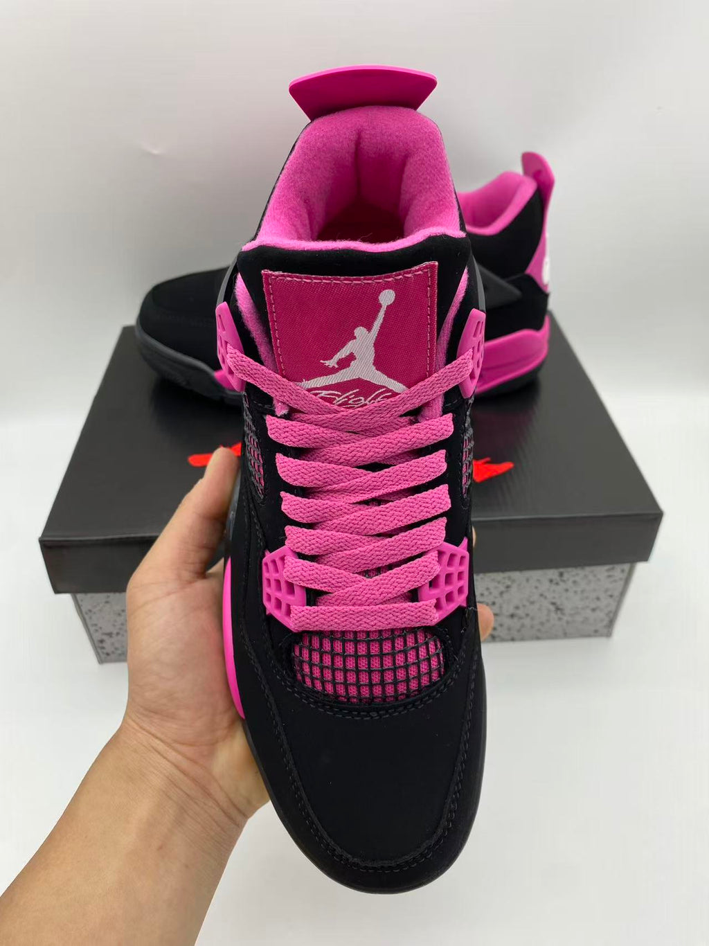 Air Jordan 4 Retro “Vivid Pink”
