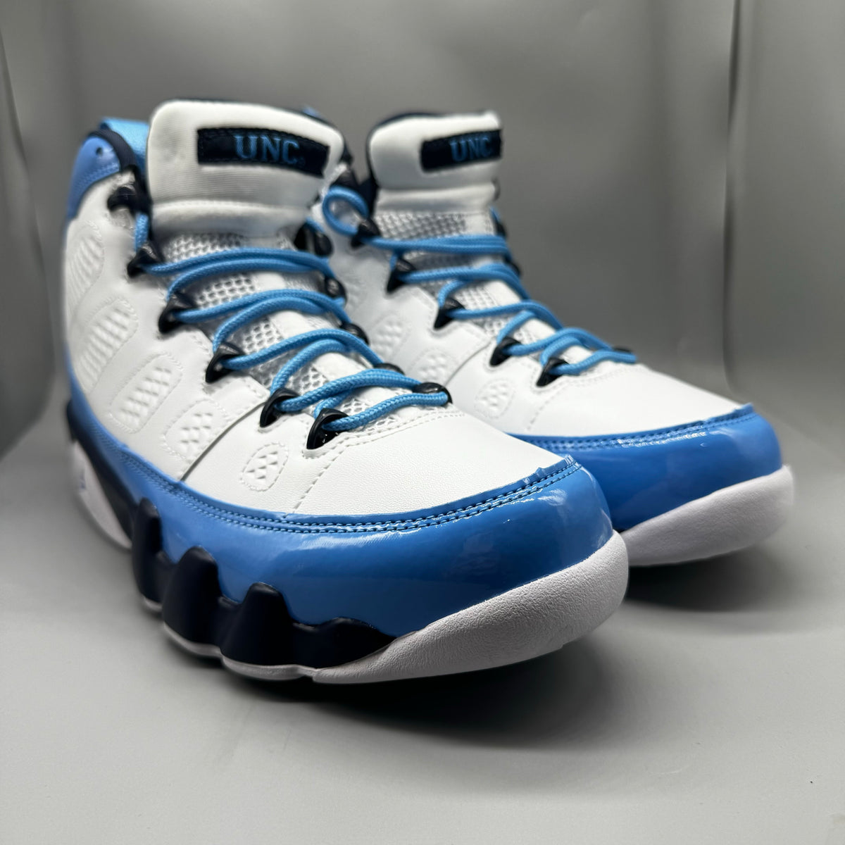 Air Jordan 9 Retro “Powder Blue”
