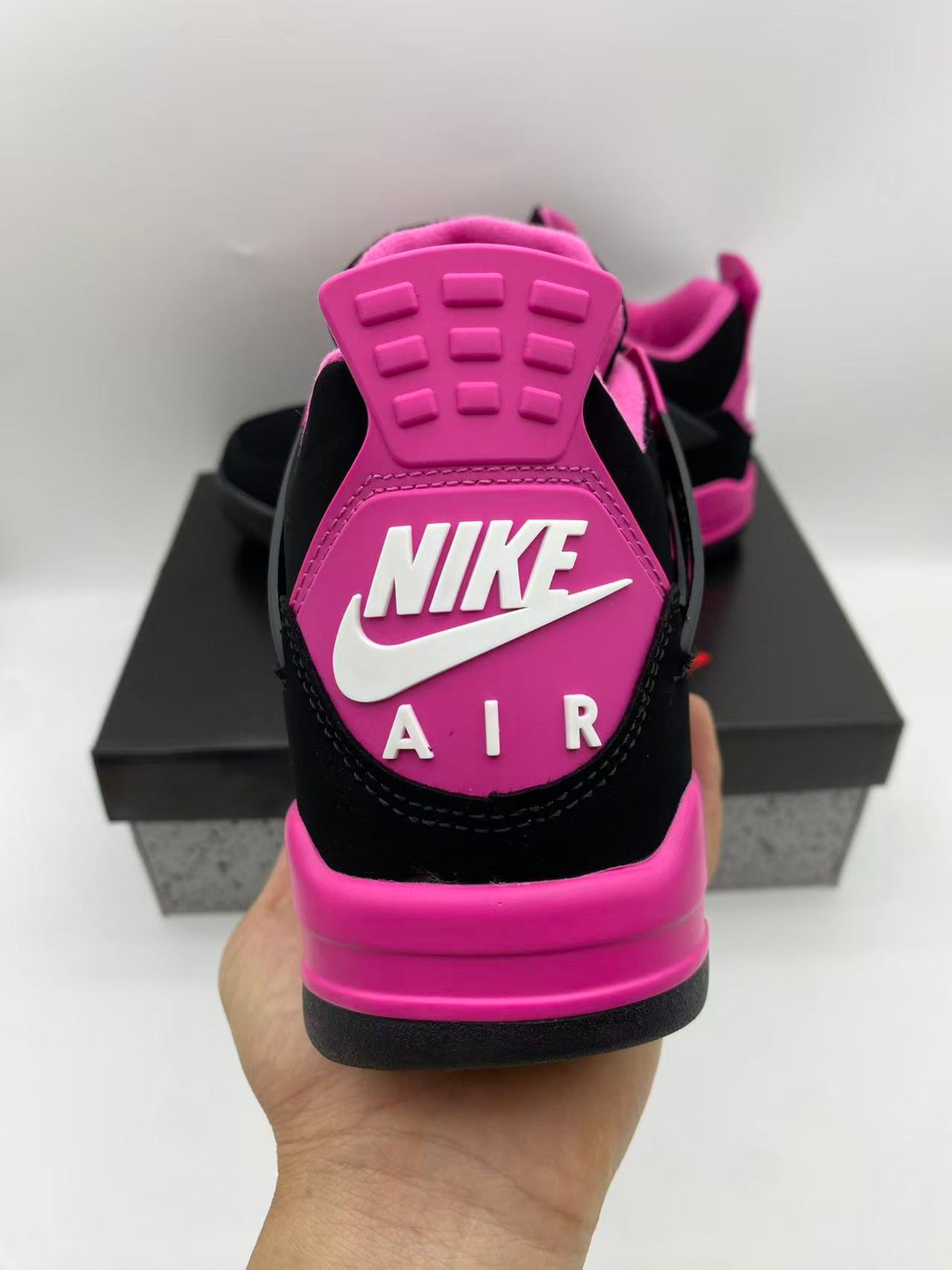 Air Jordan 4 Retro “Vivid Pink”