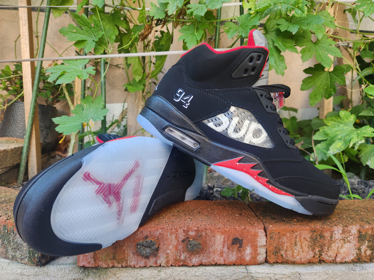 Air Jordan 5 Retro Supreme “Black” 2015