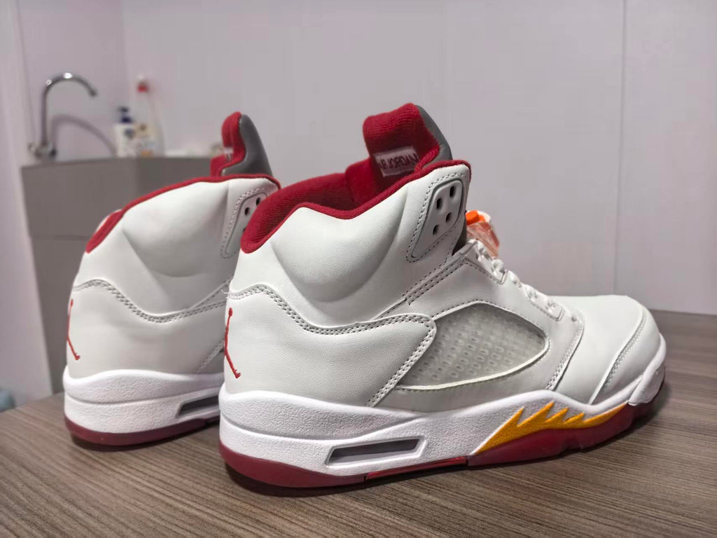 Women’s Air Jordan 5 Retro “White Sunset”