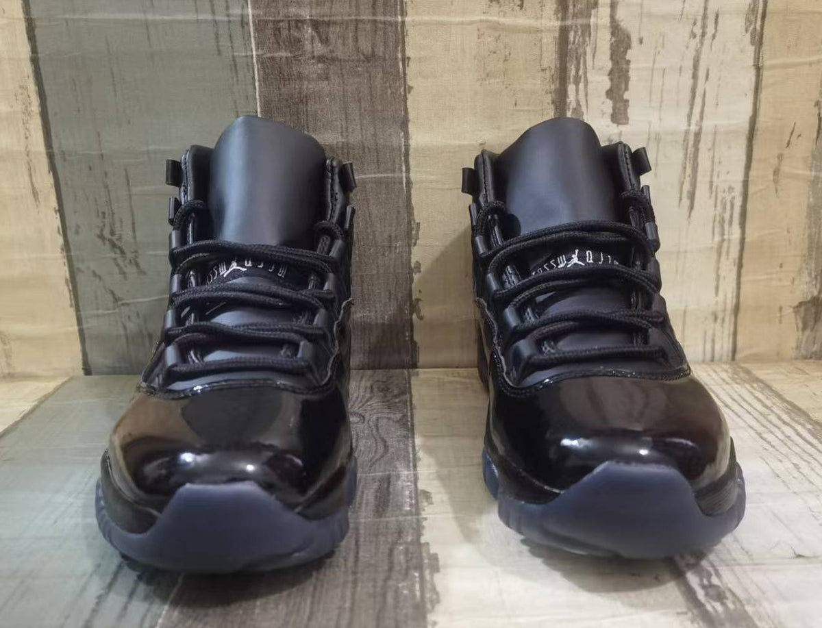 Comme des Garçons Homme Plus x Air Jordan 11 Retro “Triple Black” 2026