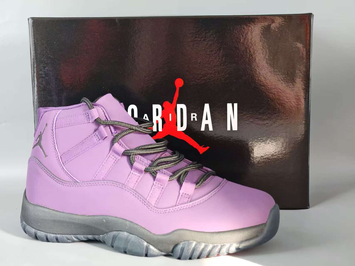 Air Jordan 11 Mojave