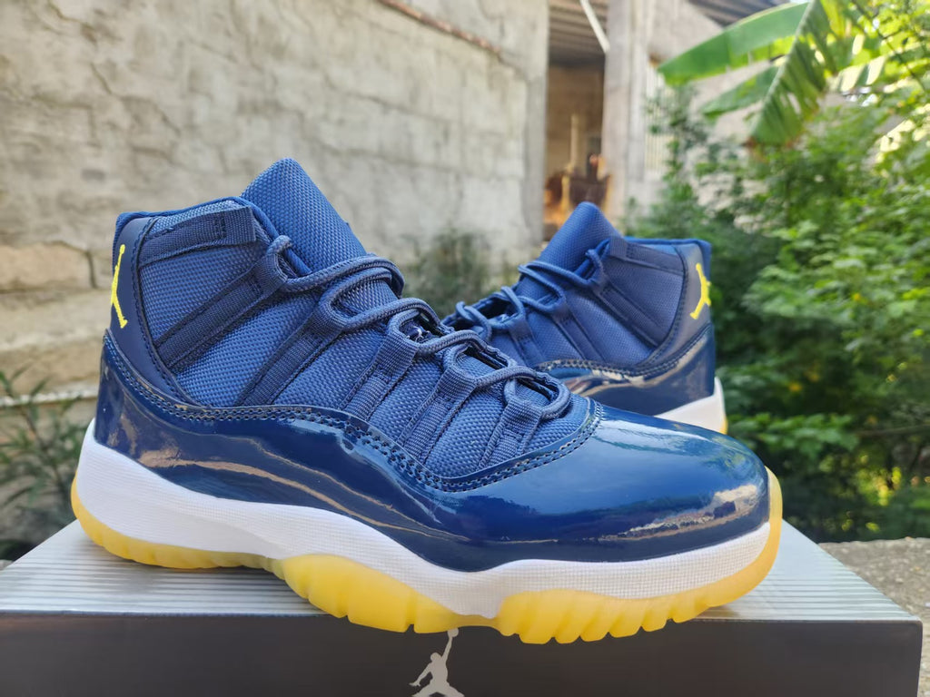 Style 06 Midnight Navy & Yellow High-Top Sneaker