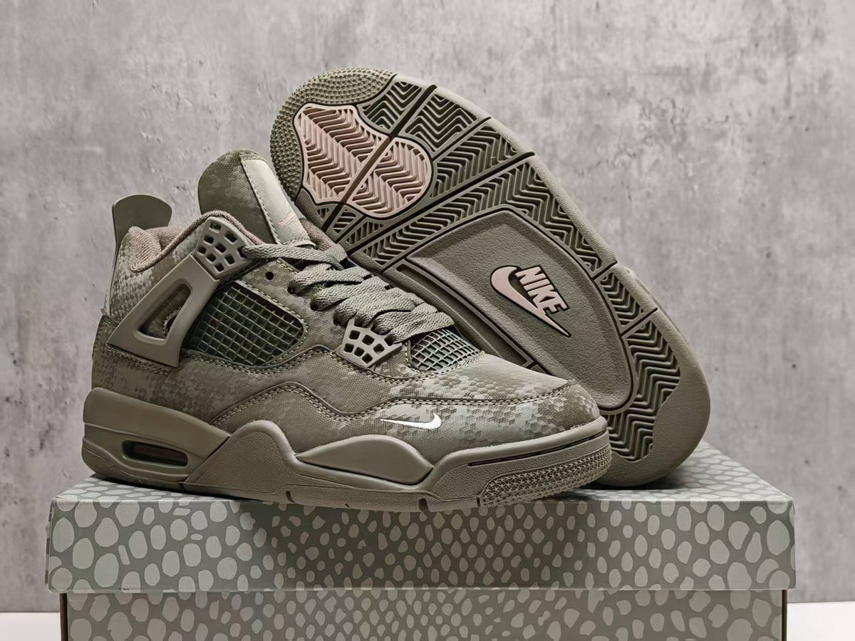 Air Jordan 4 Retro “Military Black”