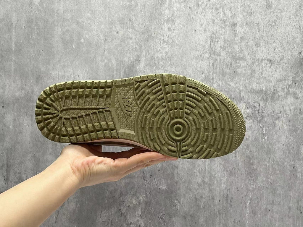 Travis Scott x Air Jordan 1 Low Golf Neutral Olive