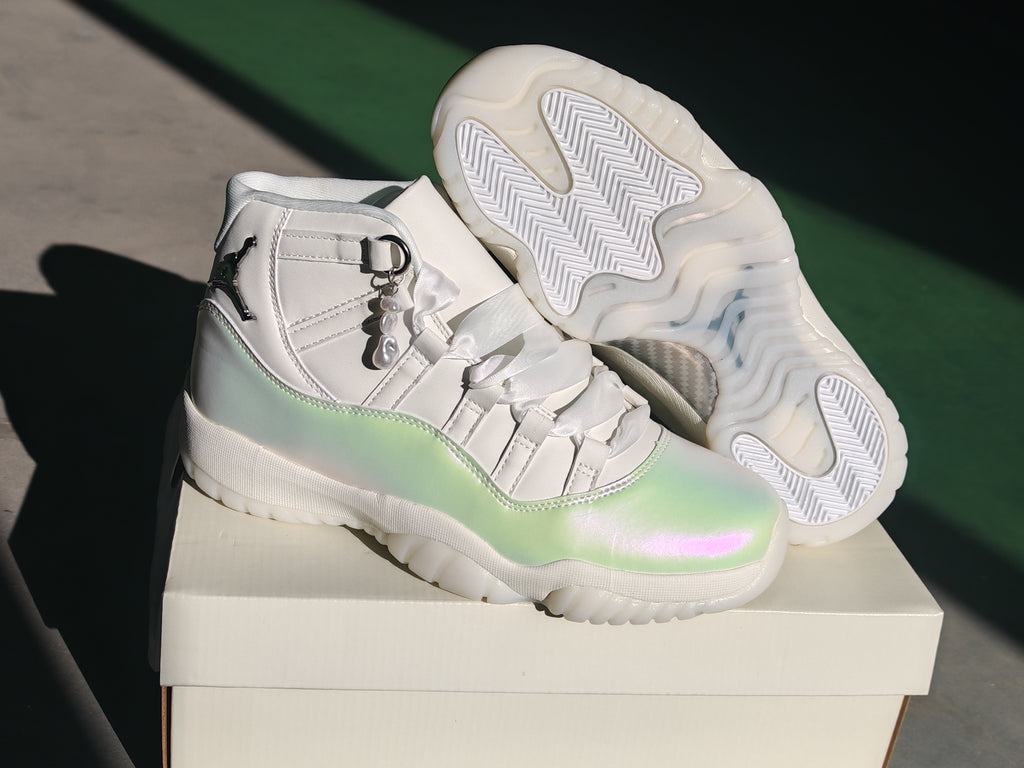 Air Jordan 11 Retro Pearl White Iridescent