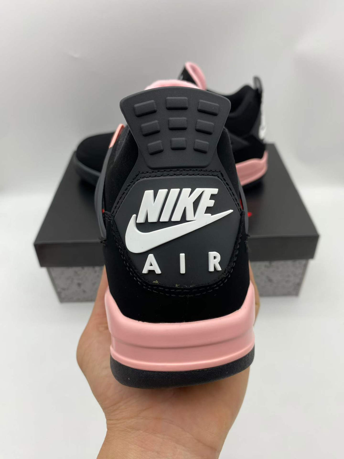 Women’s Air Jordan 4 Retro “Rust Pink Thunder”