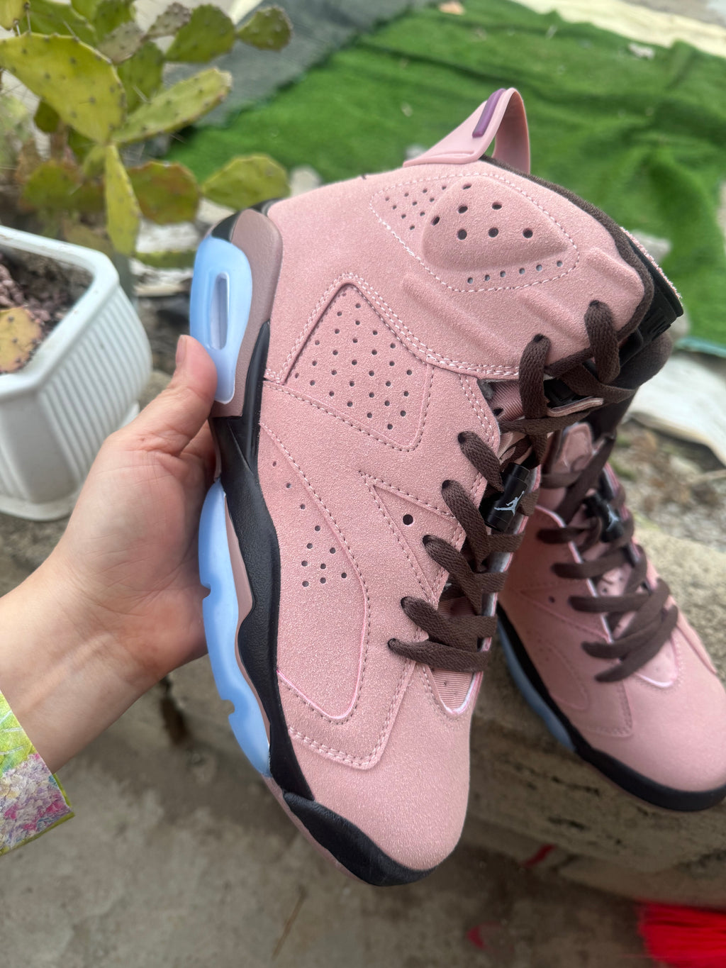 Air Jordan 6 Retro x Aleali May Rust Pink